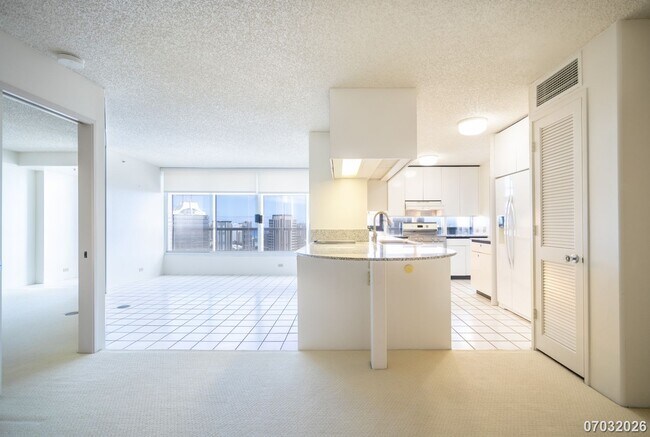 Building Photo - 2 bd, 2 ba Condo in Honoulu Park Place