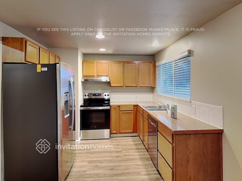 Building Photo - 6110 167th Pl SW