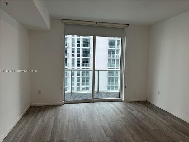 Building Photo - 253 NE 2nd St