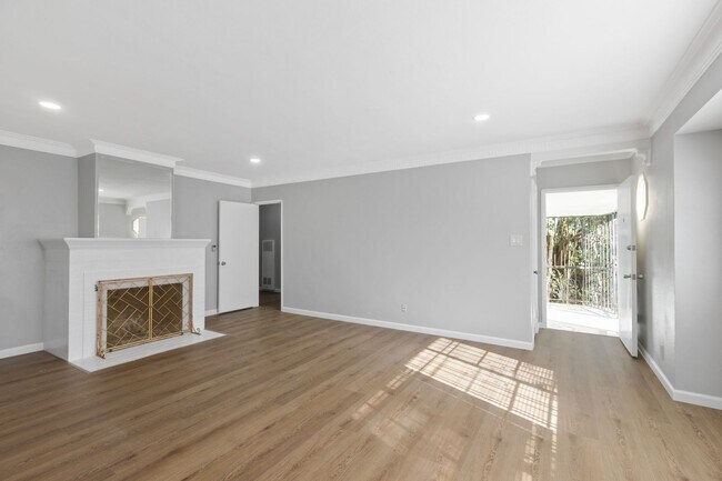 Building Photo - Charming 3-Bedroom Home in Cheviot Hills –...