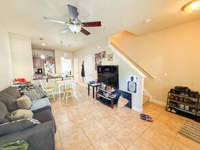 Building Photo - Chase Hollow #33