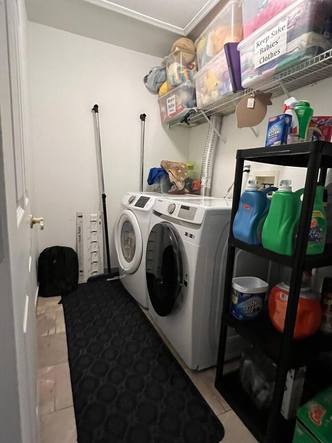 Building Photo - 93 Banyan Blvd