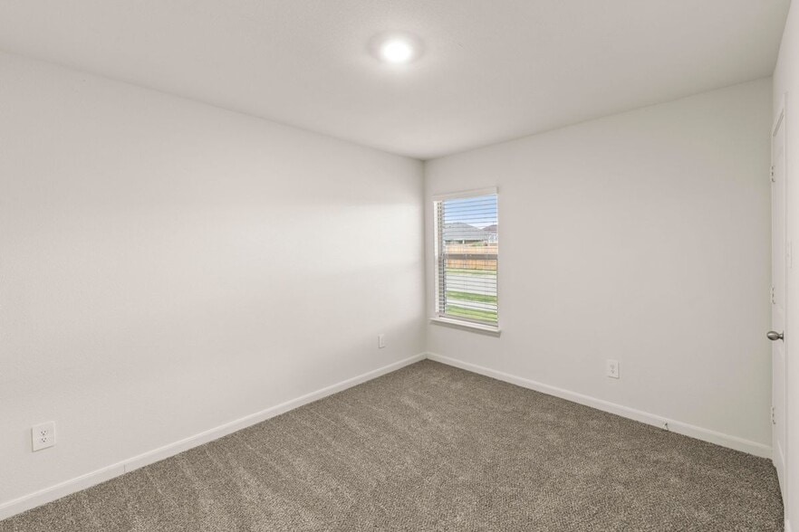 Building Photo - 3016 Boran Dr