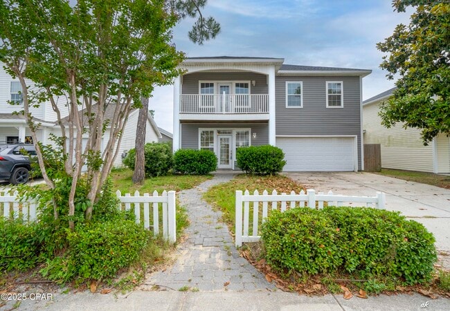 Building Photo - 2608 Laurel Dr