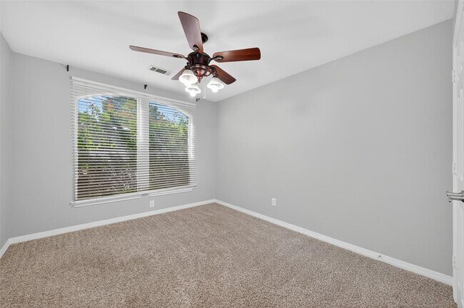 Building Photo - 3702 Sunset Cir