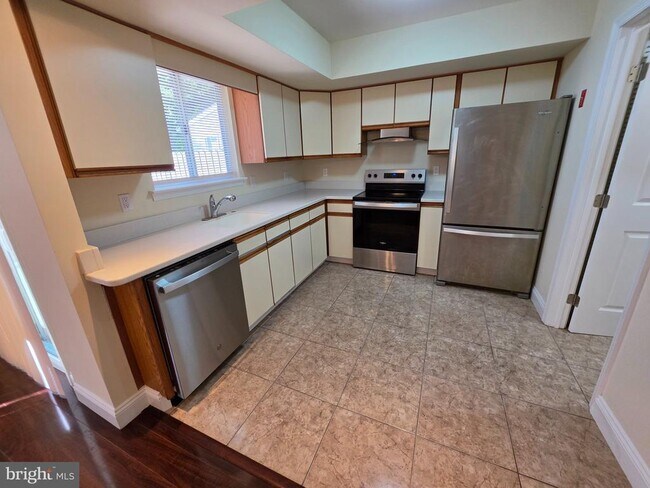 Building Photo - 1412 Woodmill Dr