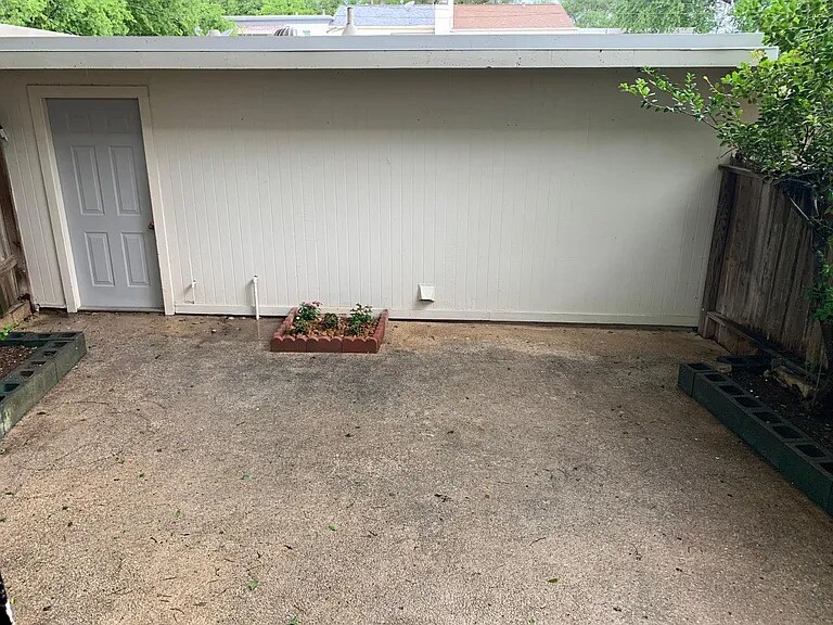 Building Photo - 11839 Petal Dr