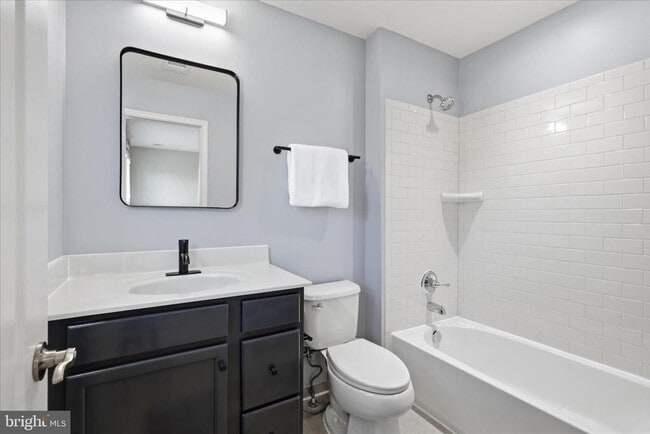 Building Photo - 42522 Stratford Landing Dr
