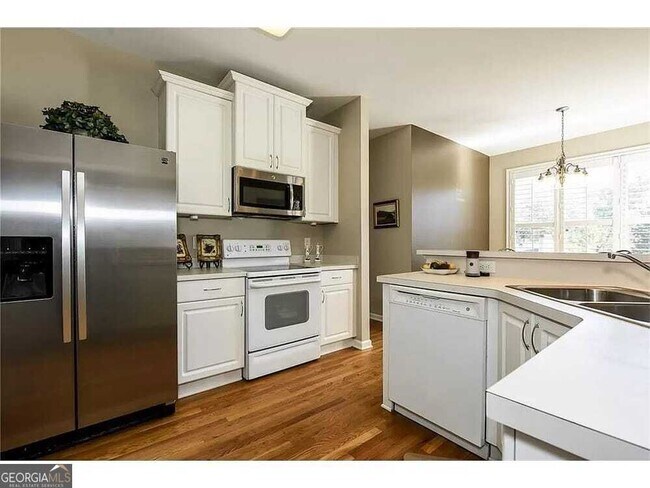 Building Photo - 2479 Sandstone Pl NE