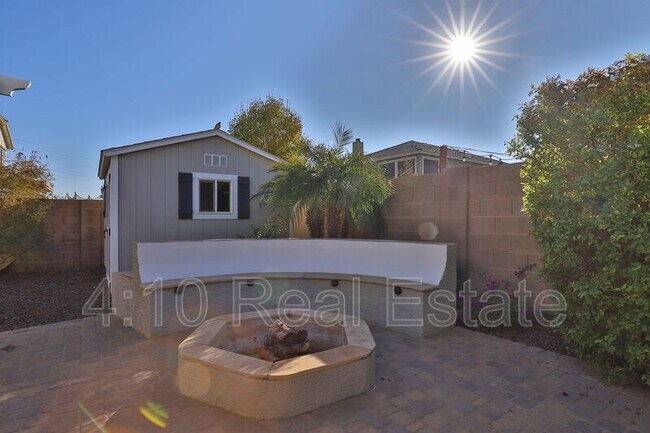 Building Photo - 2695 E Harrison Ct