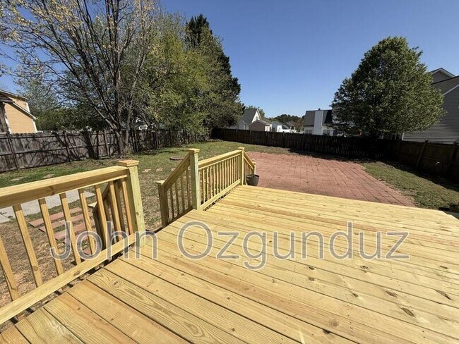 Building Photo - 804 Falling Wind Ct