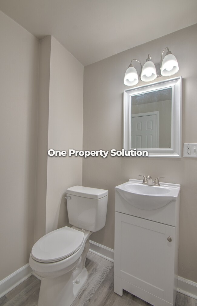 Building Photo - 6001 W 9th Ave