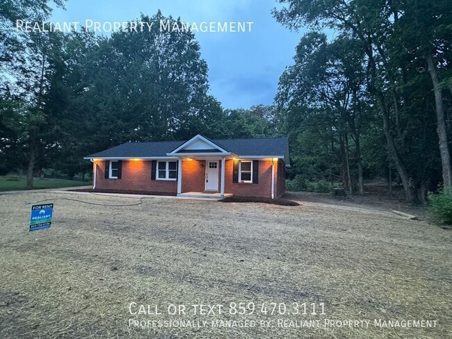 Building Photo - 115 Rainbow Dr