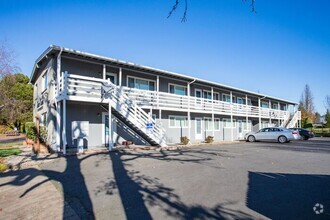 Building Photo - Spacious 1BED/1BATH!! Near Washington Squa...