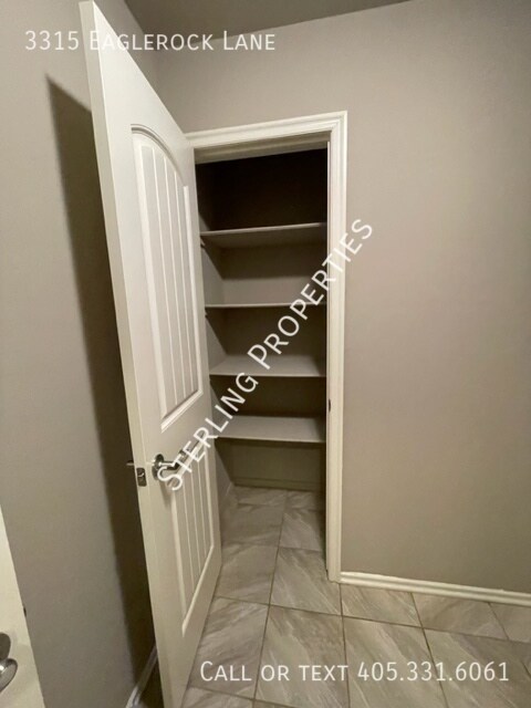 Building Photo - 3315 Eaglerock Ln