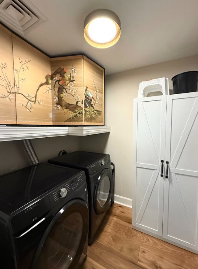 Building Photo - Newly Renovated Condo in the Heart of Downtown