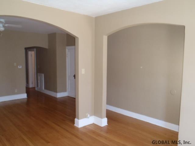 Building Photo - 3 Bogart Terrace