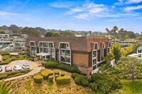 Building Photo - 1552 Camino Del Mar