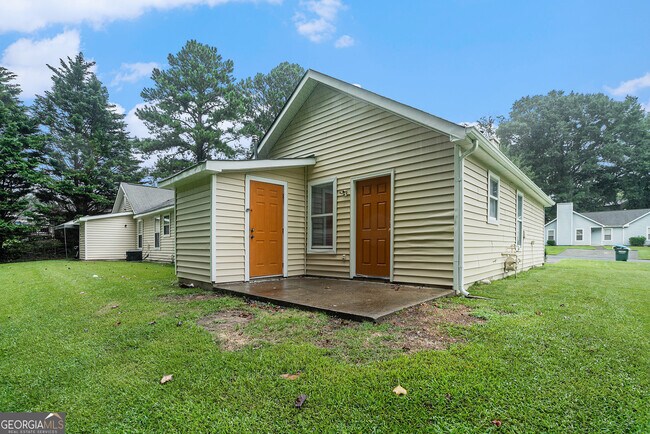 Building Photo - 1238 McPherson Ln