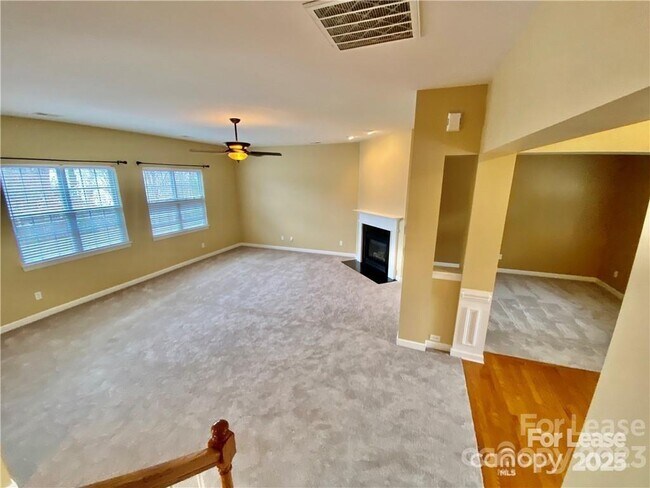 Building Photo - 407 Ranelagh Dr