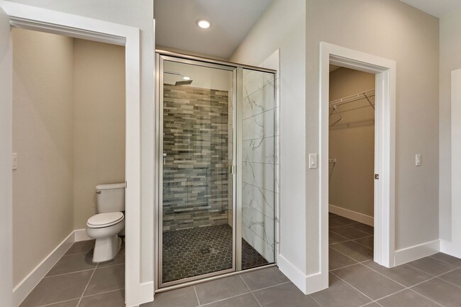 Building Photo - Deposit-Free! Modern, energy efficient hom...