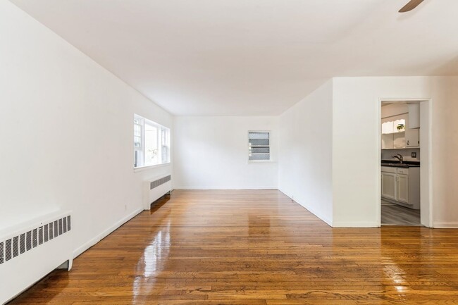 Building Photo - 169 McAdoo Ave