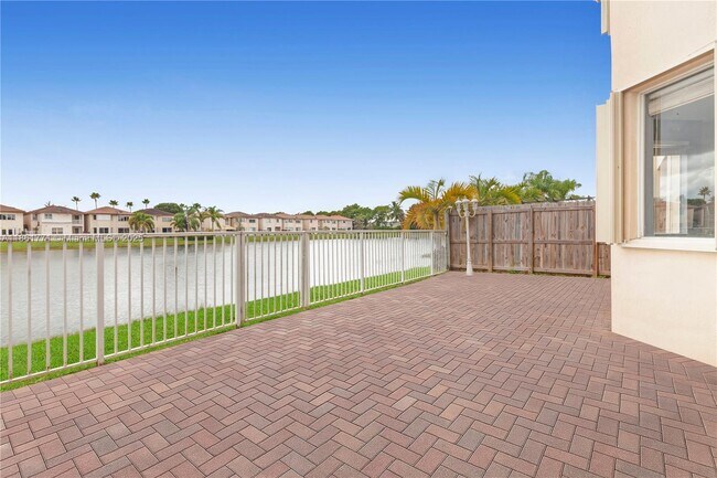 Building Photo - 11552 NW 69th Terrace