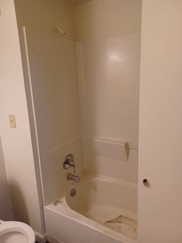 Building Photo - 585 W 26th Ave