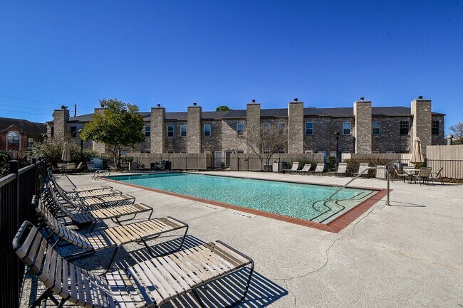 Building Photo - 8085 El Mundo St