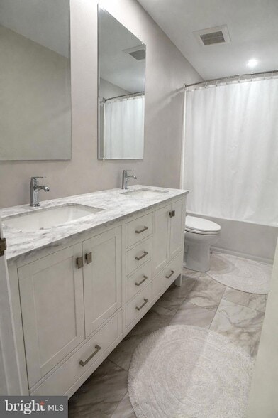 Building Photo - 8966 Footed Ridge