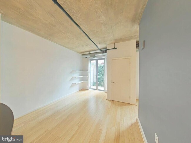 Building Photo - 1300 N St NW
