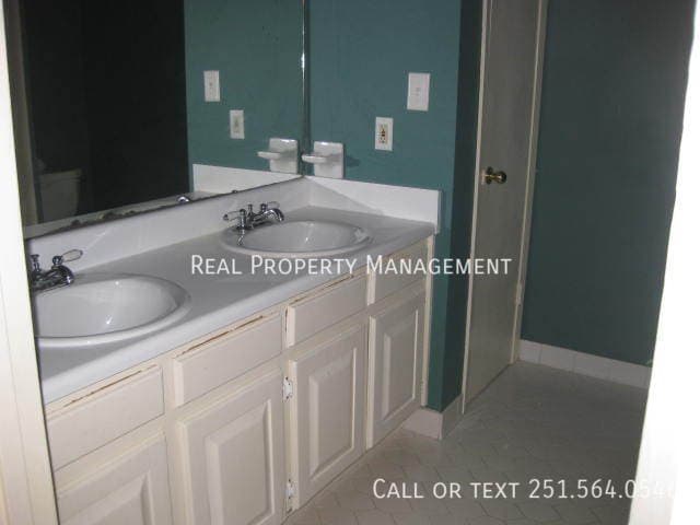 Building Photo - 531 Cheryil Ln