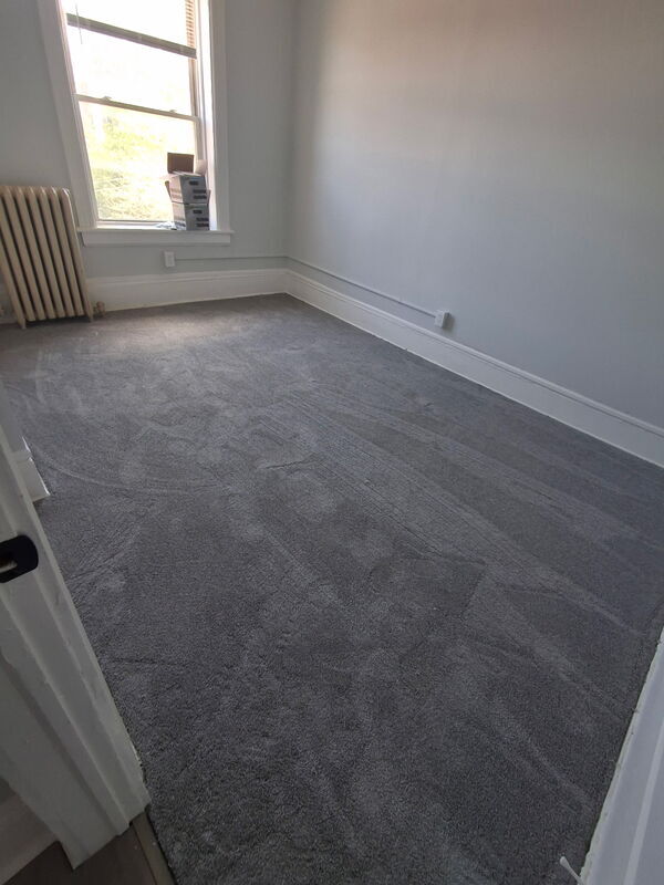 Building Photo - 210 Main St