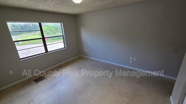 Building Photo - 2929-2929 9 Iron Dr