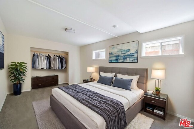 Building Photo - 4151 Don Mariano Dr