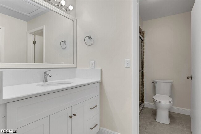 Building Photo - 1628 Orchid Blvd