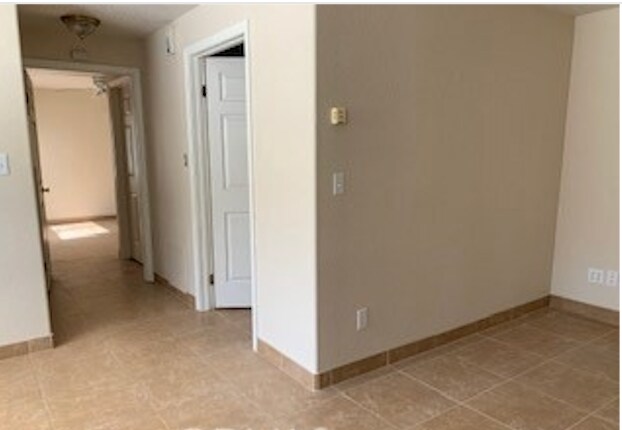 Building Photo - 129 W Malvern Ave