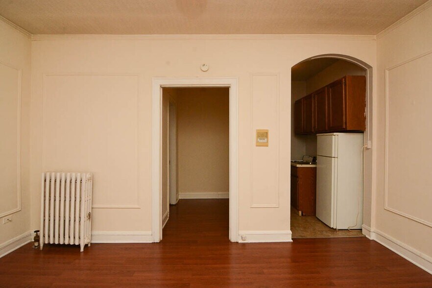 Building Photo - 2830 N Burling St