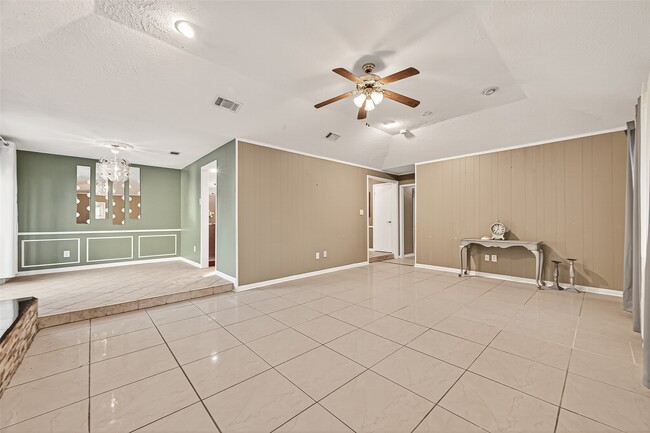 Building Photo - 13702 Ella Lee Ln