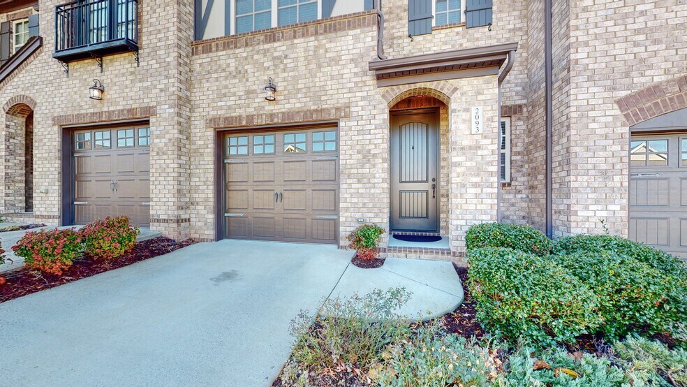 Building Photo - 2093 Newark Ln