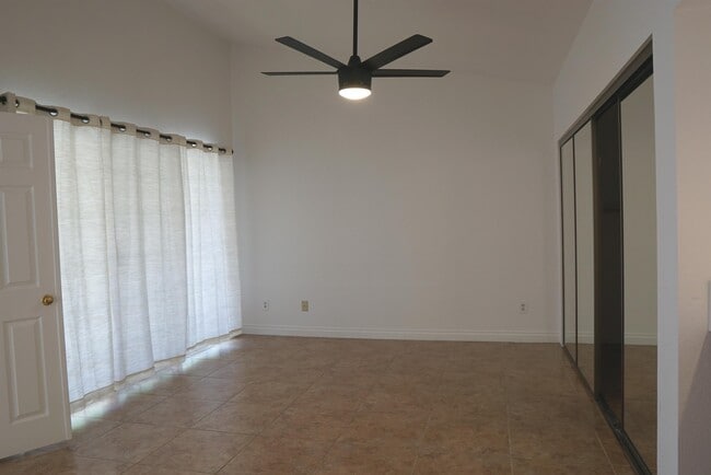 Building Photo - 43917 Cll Las Brisas W