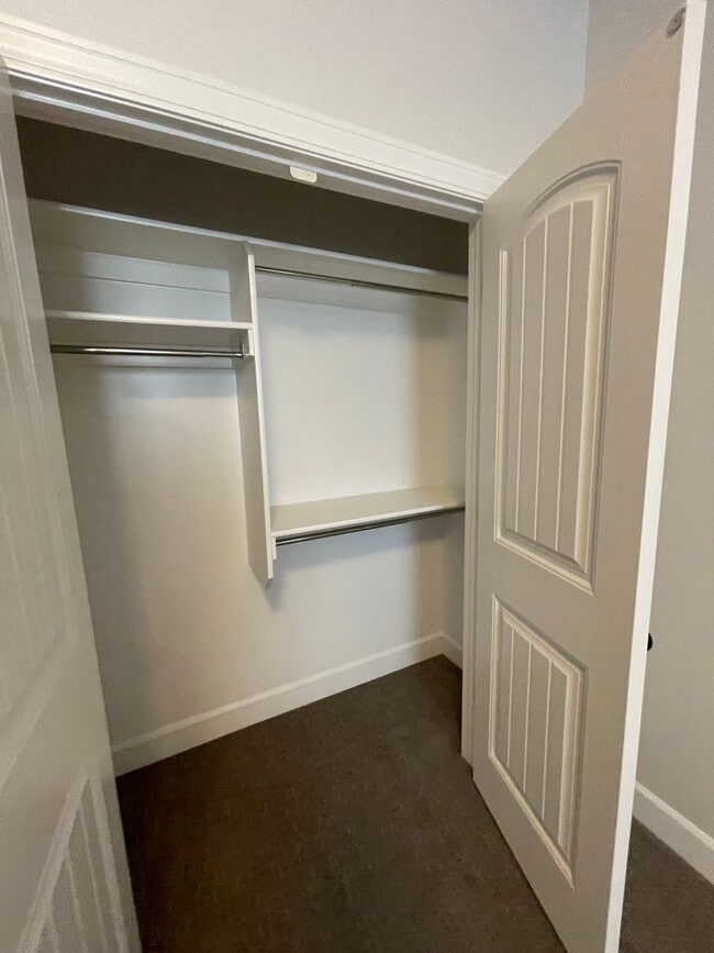 Building Photo - Italian Villages | 3-Bedroom Townhome
