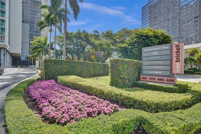 Building Photo - 475 Brickell Ave