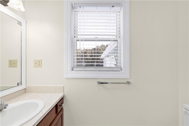 Building Photo - 18 Coggeshall Way