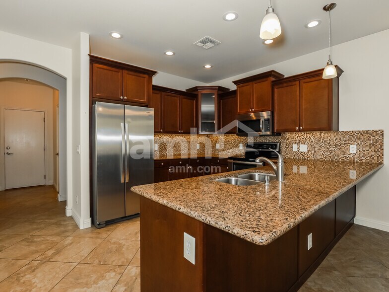 Building Photo - 3470 E Orchid Ln