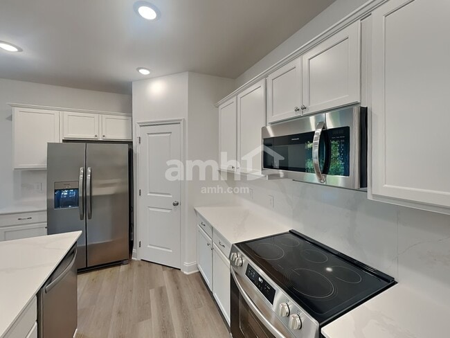 Building Photo - 210 Gershon Wy