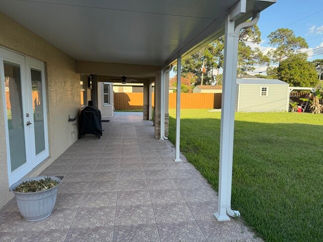 Building Photo - 1742 SW Effland Ave