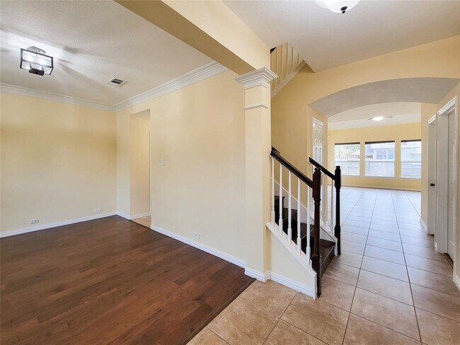 Building Photo - 5307 Barleycorn Ln