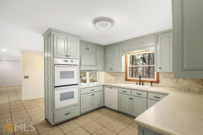 Building Photo - 2177 GA-9