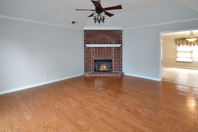 Building Photo - 4299 Gin Wade Cove